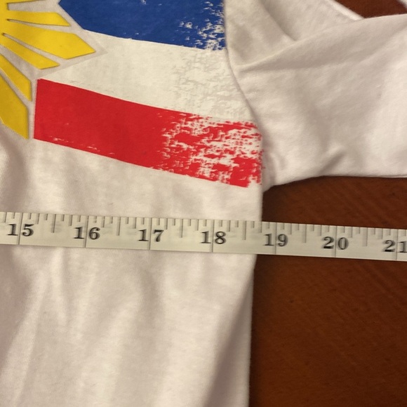 Kamisa Shredded Distressed T Shirt Sunburst Red White & Blue Large - Picture 10 of 11